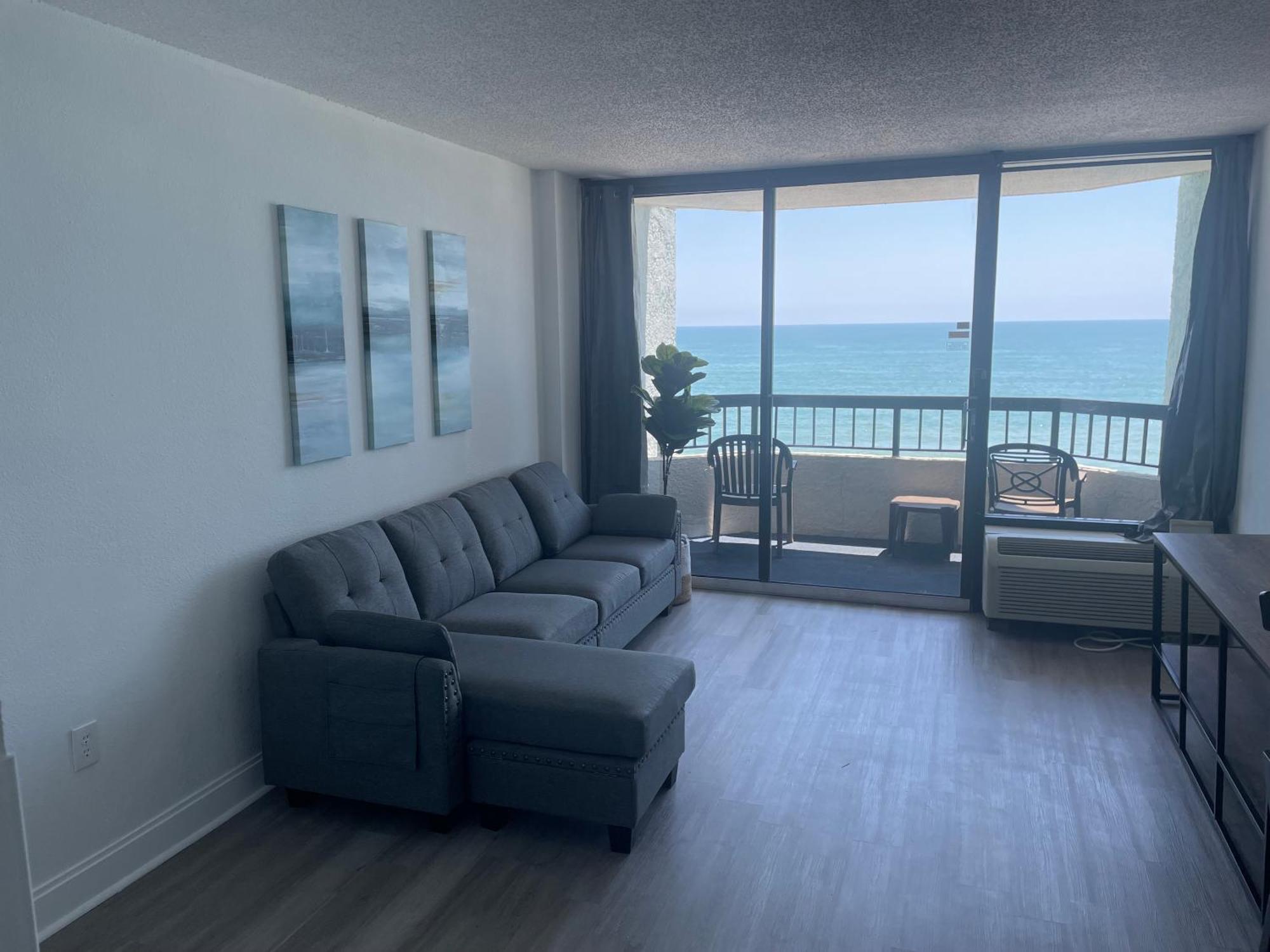 Compass Cove Upgraded Oceanfront Condo Sleeps 4 미를 비치 외부 사진